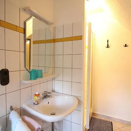 Gaestehaus Andresen-warft بيت للعطل تاتينغ