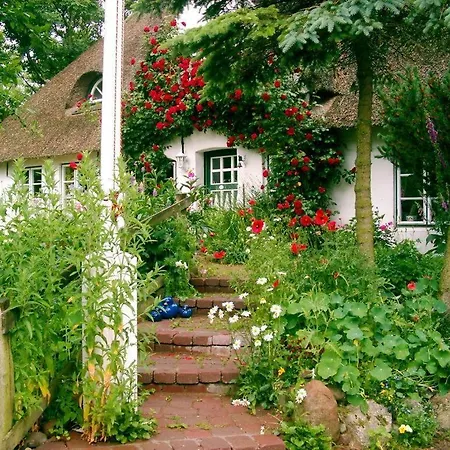 Gaestehaus Andresen-warft * Татинг