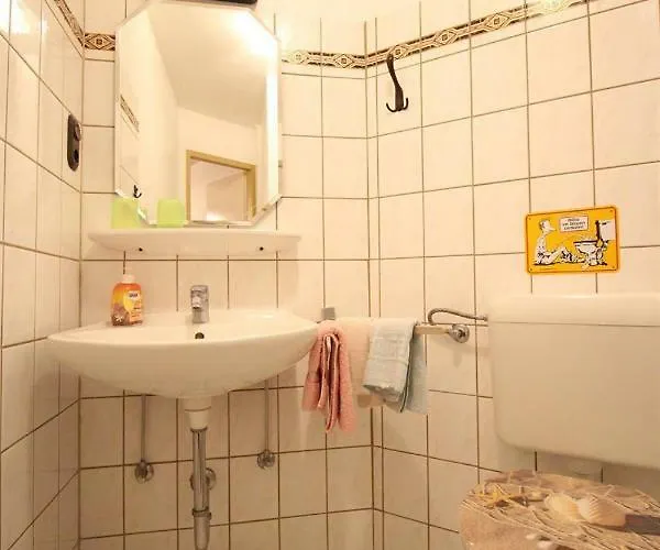 Feriehus Gaestehaus Andresen-warft *